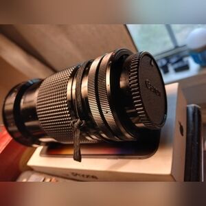 Canon/Vivitar Series1. Black‎ Telephoto Lens for Precision Photography